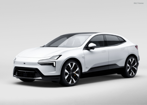 Polestar 4 von vorne seitlich